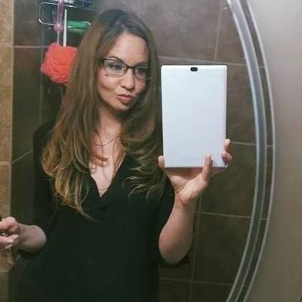 Meet your Posher, Tiffany